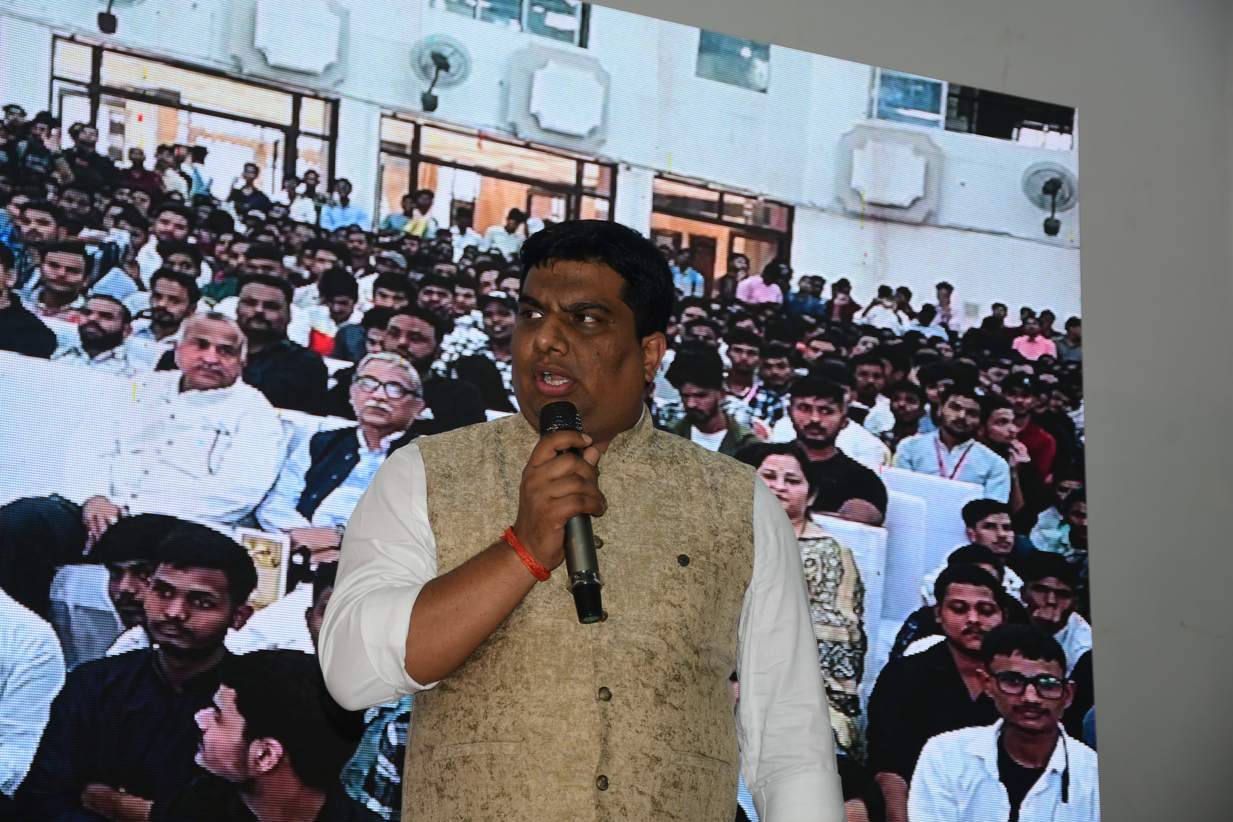 WhatsApp Image 2025-11-08 at 10.42.23 PM (1).jpeg